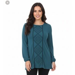 Weekend by Suzanne Betro size small turquoise top